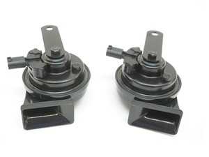 ES#4461057 - 261463100 - Replacement Horn Kit - Located behind the front bumper - Hella - MINI