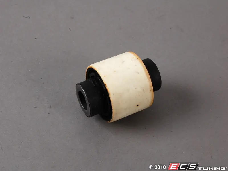 LEFT SIDE NEW FRONT LOWER CONTROL ARM REAR BUSH FOR: AUDI A3 8P 2004 LEFT SIDE NEW FRONT LOWER CONTROL ARM REAR BUSH FOR: AUDI A3 8P 2004
