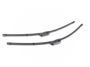ES#4140423 - 8H0998002 - Front Aero Wiper Blade Set - Clear up streaks & improve rainy day visibility - Valeo - Audi