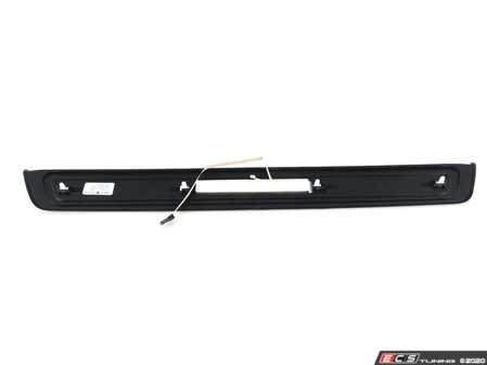ES#2225546 - 51478050046 - FRONT RIGHT ENTRANCE - Genuine BMW - BMW