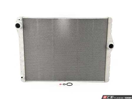 ES#3981317 - 17118615994 - F10 Radiator - Standard replacement radiator - Nissens - BMW