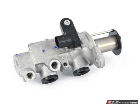 ES#4367011 - 5QM614019H - Brake Master Cylinder  - A leaking master cylinder can be dangerous - Genuine Volkswagen Audi - Volkswagen