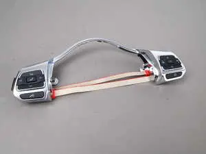 Multi-function Steering Wheel Controls - Chrome trim