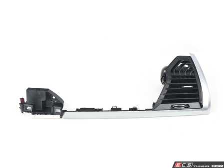 ES#3494831 - 64229384395 - Fresh Air Grille At Passenger's Side - Genuine BMW - BMW