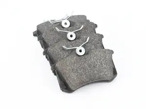 Low-Metallic Rear Brake Pad Set