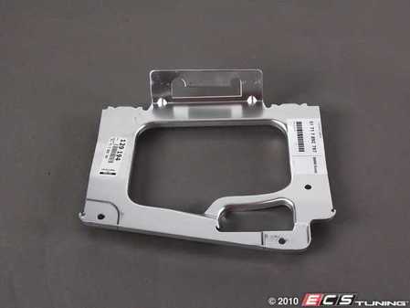 ES#129194 - 51717892797 - E46 M3 Brake Air Duct Bracket - Left - Secures the left brake air duct - Genuine BMW - BMW