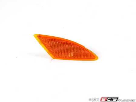 ES#1808025 - 2518200221 - Side Marker Lamp - Right - Housing only - Does not include bulb or bulb socket - Genuine Mercedes Benz - Mercedes Benz