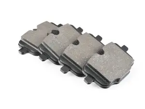 Rear Premium Low-Met Brake Pad Set