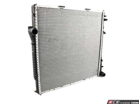 ES#2862602 - 17101439101 - E53 X5 Radiator - Behr - BMW