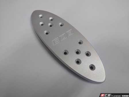 ES#4505228 - MINIDPR56BLACK - ECS Performance Dead Pedal - R55-F60, F65 F66 - Black anodized aluminum; designed with the enthusiast driver in mind. The right grip & slip where you need it. - ECS - MINI