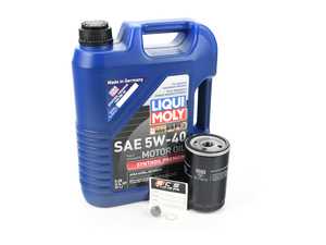 ES#3023143 - 070115561KT1 - Oil Service Kit - Includes Mann oil filter and Synthoil Premium 5w-40 oil - Assembled By ECS - Volkswagen