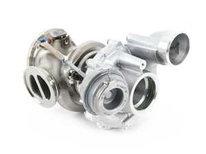 ES#4069815 - 11657848114 - Turbocharger - Priced Each - Brand new original equipment turbo for your S63 powered BMW. - Garrett - BMW