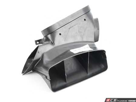 ES#178292 - 64221888243 - CLD AIR DUCT/CTR - Genuine BMW - BMW