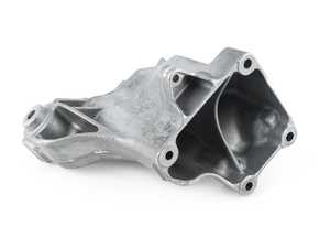 ES#2782492 - 6512235004 - Engine Mount Bracket - Right  - For 2.1L twin turbo diesel, Holds engine mount - Genuine Mercedes Benz - Mercedes Benz