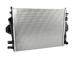 ES#2953979 - 7P0121253A - Radiator - OE replacement radiator - Behr - Volkswagen