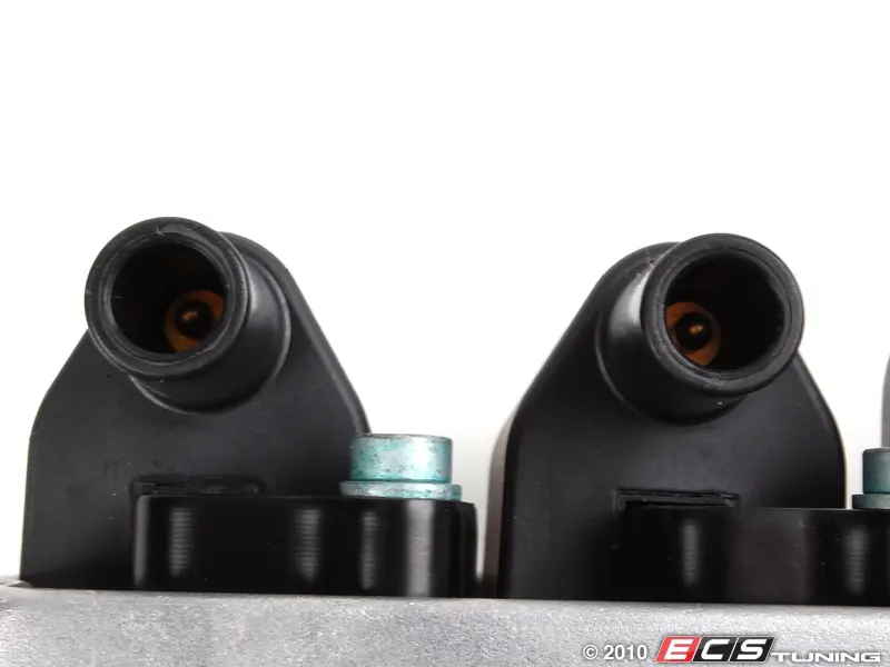 Genuine Volkswagen Audi - 078905104A - Ignition Coil (078 905 104 A)