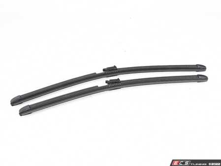 ES#4620153 - 2228201145 - Front Wiper Blade Set - Includes left and right front wiper blades - Valeo - 