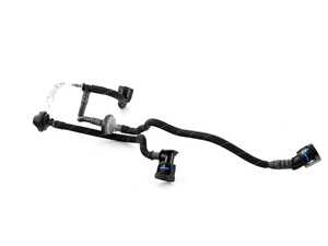 ES#3971327 - 06M103217DD - Crankcase Breather Tube - Restore proper crankcase ventilation and cure vacuum leaks with this direct-replacement breather hose, featuring an integrated check valve for reliable PCV operation. - Genuine Volkswagen Audi - Audi
