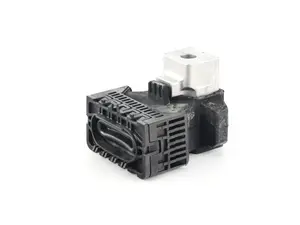 ENGINE MOUNT, RIGHT