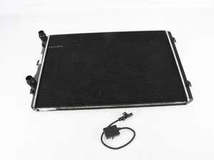 ES#2181979 - 8P0198251 - Radiator - Keep your engine running cool with a new radiator - Genuine Volkswagen Audi - Audi