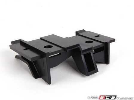 ES#73901 - 51111953098 - E30 Front Bumper Guide - Right - Keep your bumper properly aligned with the body - Genuine BMW - BMW