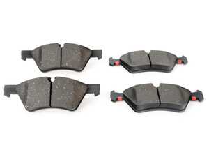 ES#4485551 - 1644201820 - Front Brake Pad Set - Ceramic - Ceramic composite developed to meet low dust & noise requirements - Brembo - Mercedes Benz