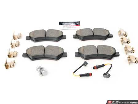 ES#4485414 - 0084205120 - Rear Brake Pad Set - Brembo - Mercedes Benz