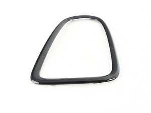 ES#4471931 - 51132296296 - Rear Taillight Black Line Surround - Right - Upgrade to the black line trim, jet black ring - Bremmen Parts - MINI