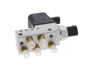ES#4674730 - 2113200158 - Suspension Valve Block - Includes retaining rings, and sensor - Vemo - Mercedes Benz