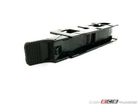 ES#169859 - 61618233577 - Wiper Blade Clip - Priced Each - Located in the hook on the end of wiper arm - Genuine BMW - BMW