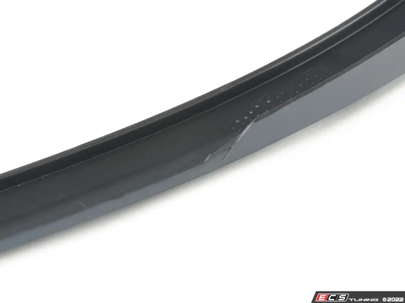 Genuine BMW - 51748069817 - AIR DUCT, TOP (51-74-8-069-817)