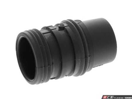 ES#4684397 - 2762030102 - Engine Coolant Pipe - Water Outlet Pipe - Vaico - Mercedes Benz