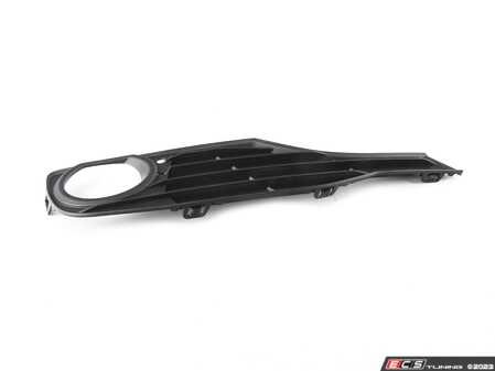 ES#2683727 - 51117281920 - CLOSED GRID, RIGHT - Genuine BMW - BMW