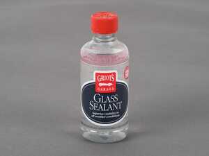 ES#4164095 - 11033 - Glass Sealant - 8oz - This sealant dramatically increases your wet weather visibility making for a safer and much less stressful driving experience. - Griot's - Audi BMW Volkswagen Mercedes Benz MINI Porsche
