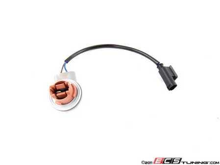 ES#172843 - 63126933363 - E53 X5 Turn Signal Bulb Socket - Connects and provides power directly to the turn signal bulb. - Genuine BMW - BMW