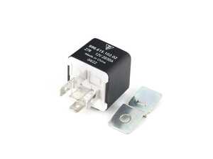ES#4399060 - 99661510202 - Rear Spoiler Deployment Relay - Controls up and down actuation of the rear spoiler based on speed - Genuine Porsche - Porsche