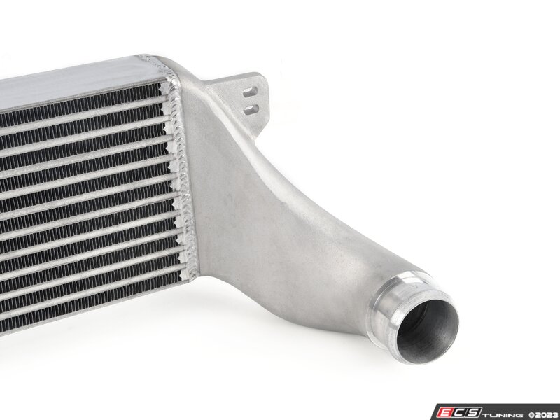 ECS 015112la01KT MK8 GTI / Golf R Front Mount Intercooler For Use
