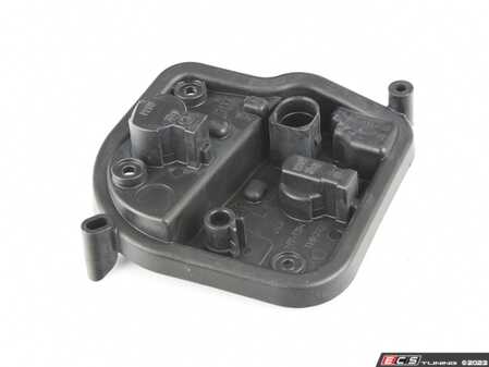 ES#2541632 - 8K5945257H - Bulb Carrier - Left Outer - Keep your lights working like new - Genuine Volkswagen Audi - Audi