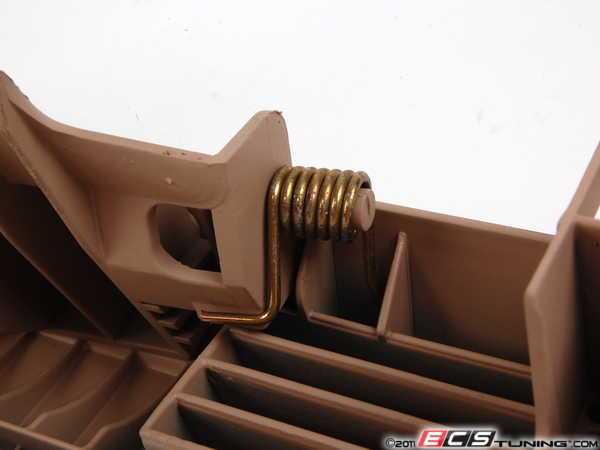 Genuine BMW - 51478256943 - E46 Trunk Vent Louver - Left - Hellbeige ...