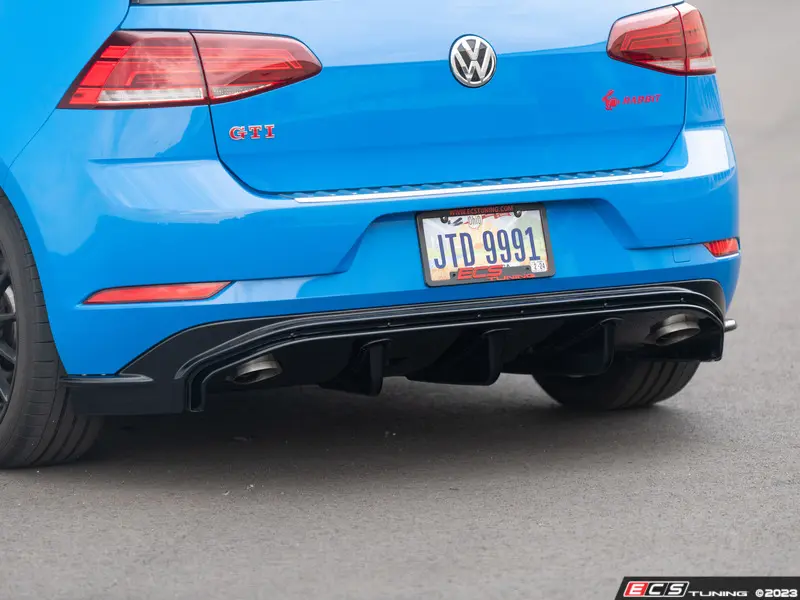ECS TUNING　ゴルフ7GTI リアディフューザー ECS - 039568LA01-01KT - MK7.5 GTI Functional Aerodynamic Rear