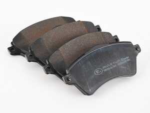 ES#4487264 - SFP500100 - Premium Low-Met OE Equivalent Front Brake Pad Set  - Quality brake pads from an original equipment supplier - Brembo - Mercedes Benz