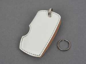 ES#3176018 - 7105-0122 - Medium Key Case - White - Protect your keys & your interior with this stylish key case - 3D Design - BMW