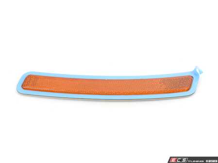 ES#4209288 - 63147433786 - SIDE MARKER REFLECTOR RIGHT - Genuine BMW - BMW