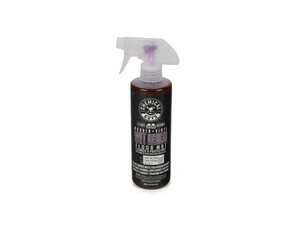 ES#4691324 - CLD_700_16 - Mat ReNew Rubber + Vinyl Floor Mat Cleaner & Protectant - 16oz - Quickly clean and restore rubber floor mats back to original condition without the greasy and slippery feel and look. - Chemical Guys - Audi BMW Volkswagen Mercedes Benz MINI Porsche