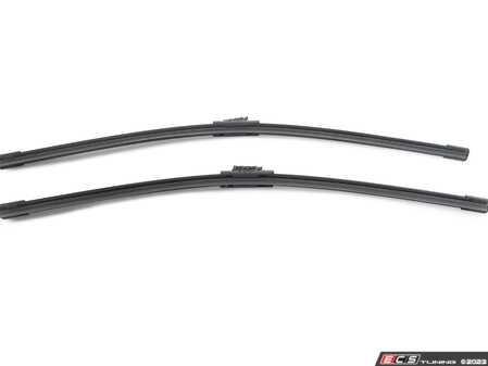 ES#4056100 - 2138205701 - Front Wiper Blade Set - Includes left and right front wiper blades - Bosch - Mercedes Benz