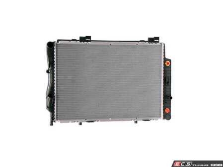 ES#4752720 - 2025004103 - Radiator - Keep your engine running cool with a new radiator - Nissens - Mercedes Benz