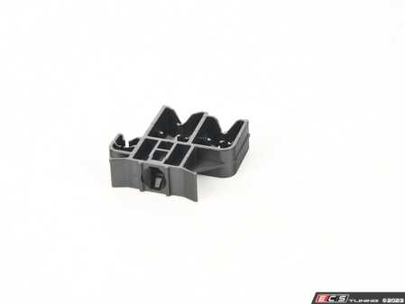 ES#2977157 - 16137385411 - CLIP - Genuine BMW - BMW