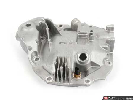 ES#4183386 - 33118677753 - Rear Differential Cover - Includes bushing and temperature sensor - Genuine BMW - BMW