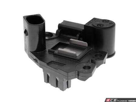 ES#4780130 - 06B903803B - Voltage Regulator - Located on the rear of the alternator - Vemo - Audi Volkswagen