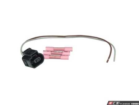 ES#4781118 - 1J0973702 - Electrical Connector Housing - 2 Pin - Quality replacement connector for your car - URO - Audi Volkswagen